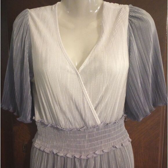 wide leg ombre pleated jumpsuit with ruffled hem - Picture 3 of 13